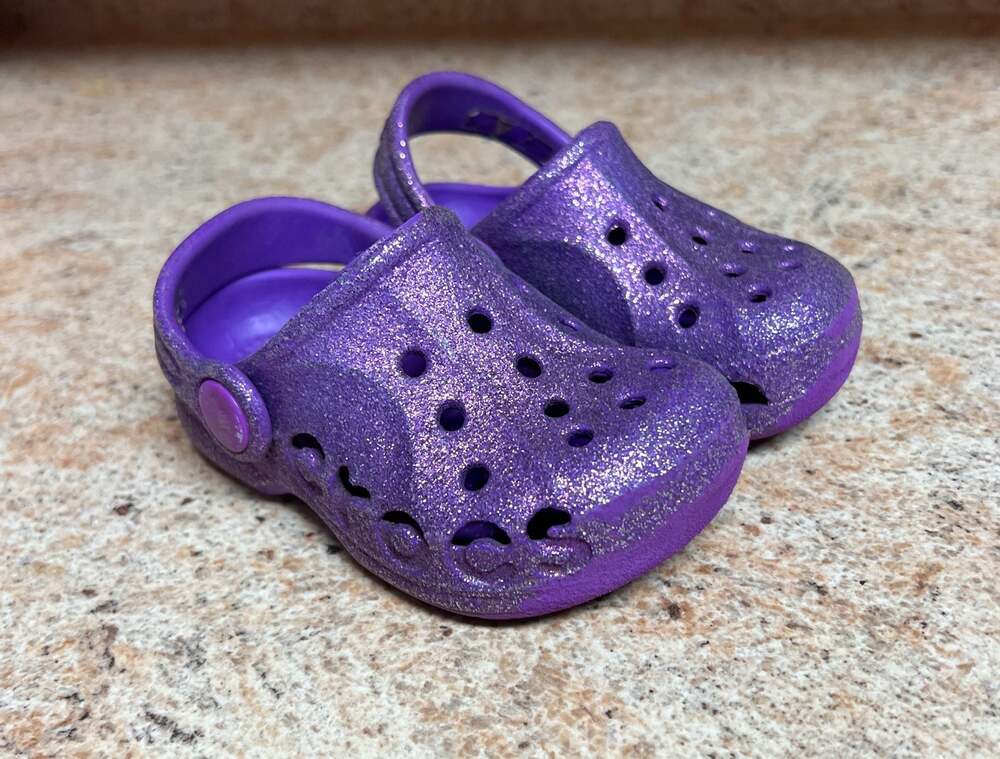 Crocs Kids' Glitter Clog Purple Slip-On Shoes Size 4/5